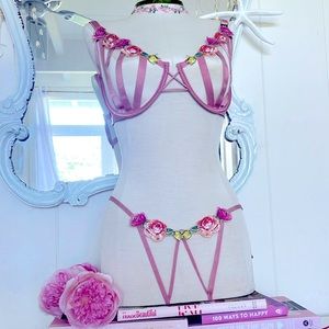 Victoria’s Secret Rose Embroidered Strappy Peekaboo Pink Unlined Underwire Bra
